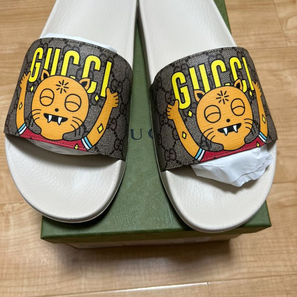 gucci Pablo Delcielo x Gucci GG Supreme Slide 'Cat' - Picture 5 of 7